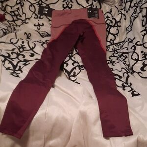 AUTHENTIC UnderArmour WOMENS Compression High Rise Burgundy Leggings GiftPurch
